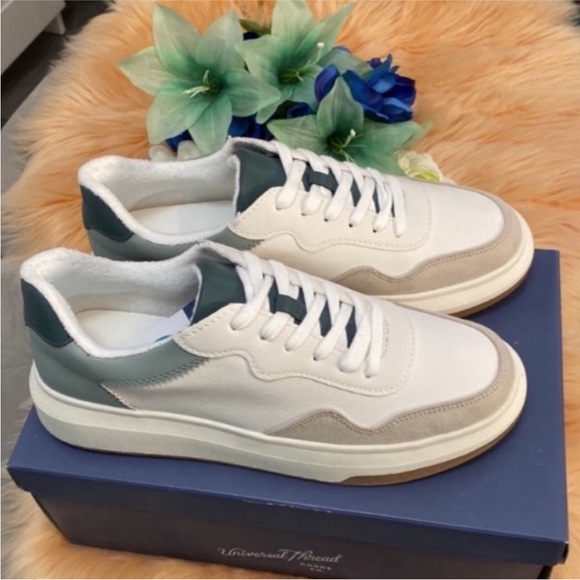 Universal Thread Shoes - Women’s Lace Up White,Blue,Tan Memory Foam Flora Sneakers NEW! FIRM PERIOD!